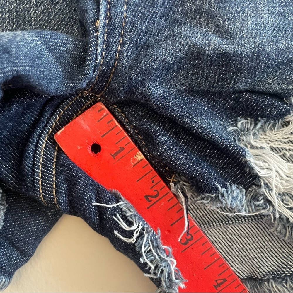 Sonoma SO Dark Blue Distressed Jean Shorts 2” Inseam - Size 25 (Size 1) EUC - Picture 15 of 16